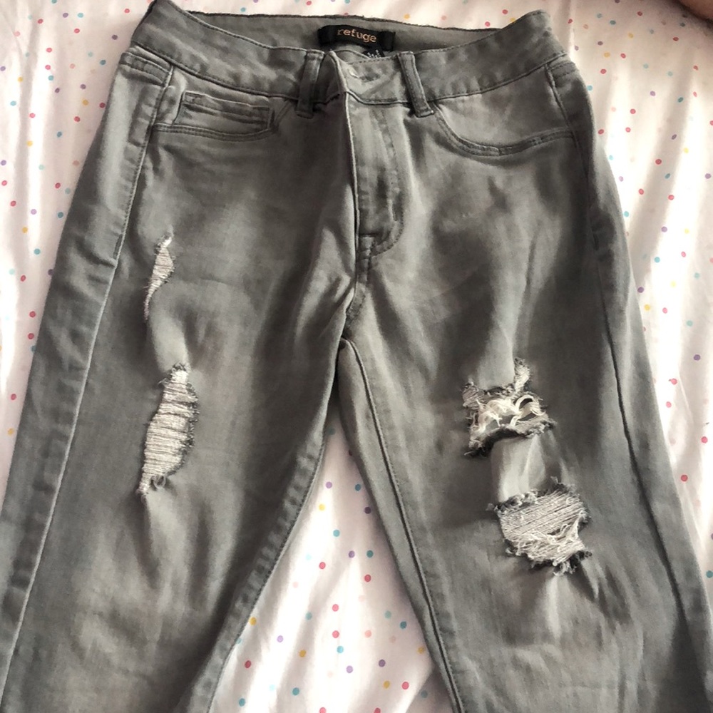 Ripped Gray Jeggings